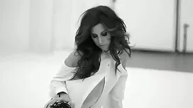 Brunette femme mures ...